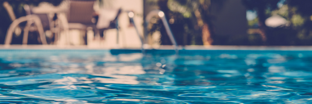 Pool cleaning in Menifee